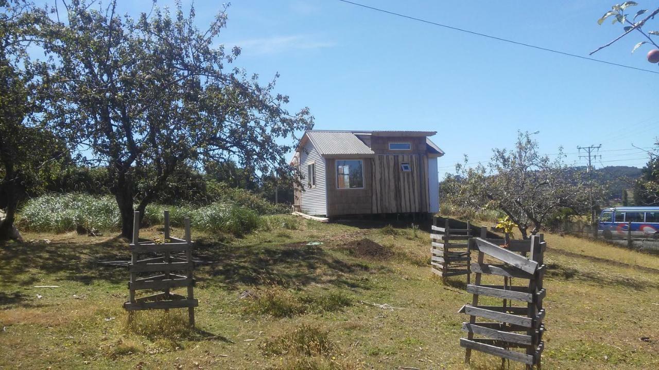 卡斯特鲁La Petite Cabane De Putemun别墅 外观 照片